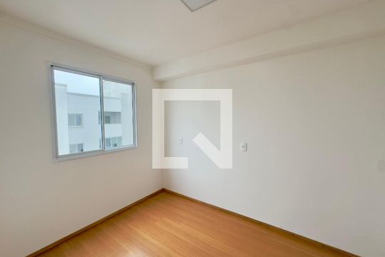 Quarto 1 de apartamento à venda com 2 quartos, 36m² em Vila das Bandeiras, Guarulhos