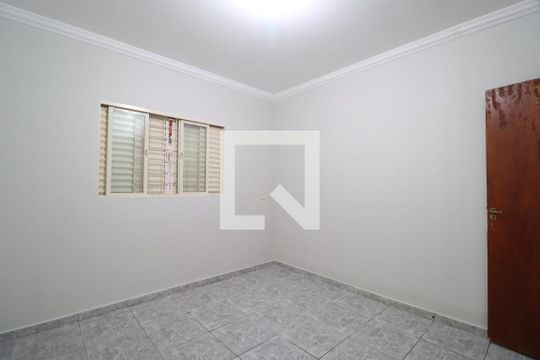 Quarto 1 - Suíte de casa para alugar com 2 quartos, 70m² em Jardim Europa, Uberlândia