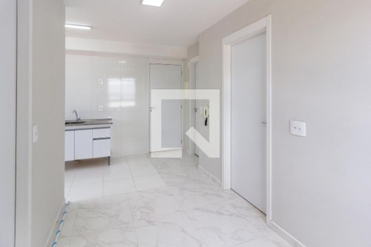 Sala de apartamento para alugar com 2 quartos, 36m² em Vila das Bandeiras, Guarulhos