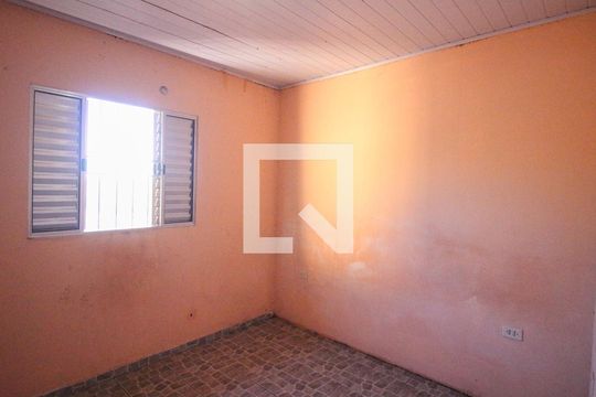 Quarto de casa para alugar com 1 quarto, 250m² em São Rafael, São Paulo