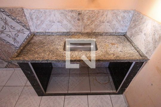 Sala/Cozinha de casa para alugar com 1 quarto, 250m² em São Rafael, São Paulo
