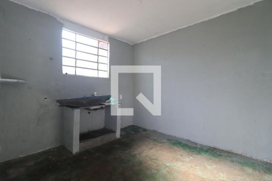 Casa para alugar com 1 quarto, 18m² em Ipiranga, Ribeirão Preto