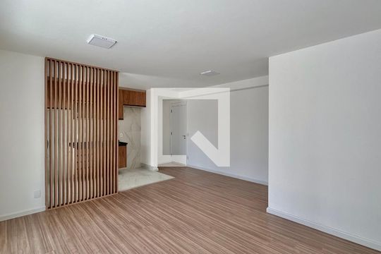 Sala de apartamento para alugar com 2 quartos, 84m² em Brás, São Paulo