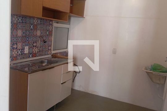Apartamento para alugar com 2 quartos, 50m² em Carangola, Petrópolis
