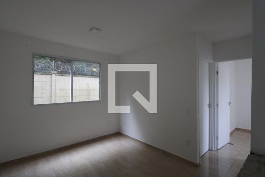 Apartamento para alugar com 2 quartos, 42m² em Olaria, Canoas