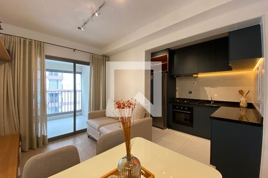 Apartamento para alugar com 1 quarto, 45m² em Vila Sonia, São Paulo