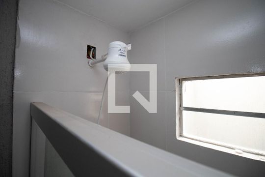 Banheiro Social de apartamento para alugar com 1 quarto, 52m² em Ceilandia, Brasília