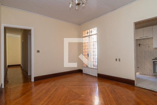 Sala de casa para alugar com 2 quartos, 150m² em Bela Vista, São Paulo