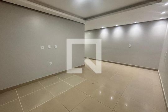 Casa para alugar com 3 quartos, 400m² em Santo Afonso, Novo Hamburgo