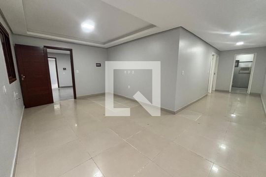 Casa para alugar com 3 quartos, 400m² em Santo Afonso, Novo Hamburgo