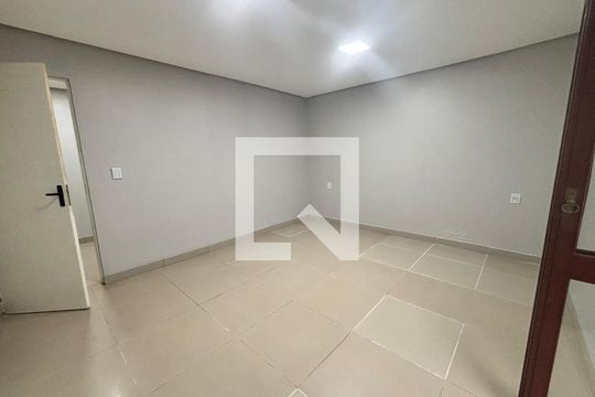 Casa para alugar com 3 quartos, 400m² em Santo Afonso, Novo Hamburgo