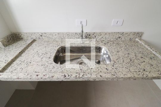 Sala/Cozinha/Área de Serviço de apartamento à venda com 2 quartos, 49m² em Vila Guilherme, São Paulo