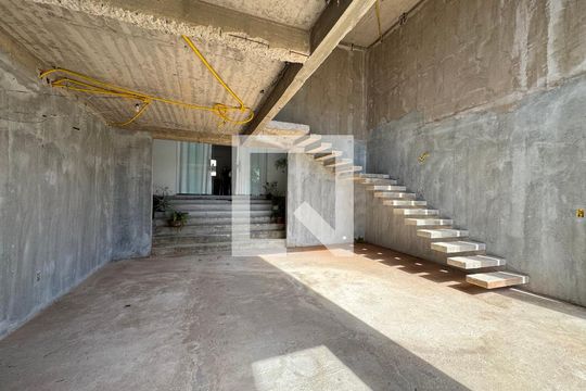 Sala 2 de casa à venda com 5 quartos, 400m² em Setor Habitacional Arniqueira, Brasília