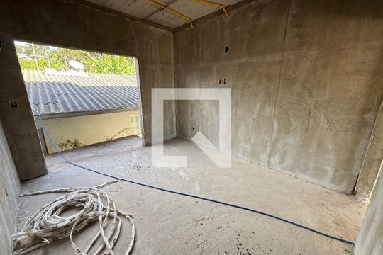 Suíte 1 de casa à venda com 5 quartos, 400m² em Setor Habitacional Arniqueira, Brasília