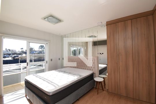 Suíte de casa de condomínio à venda com 3 quartos, 190m² em Bacacheri, Curitiba