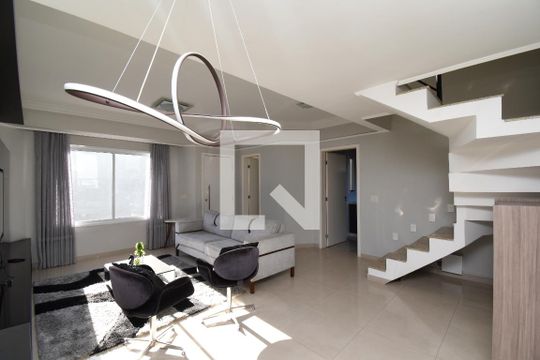 Sala de casa de condomínio à venda com 3 quartos, 190m² em Bacacheri, Curitiba