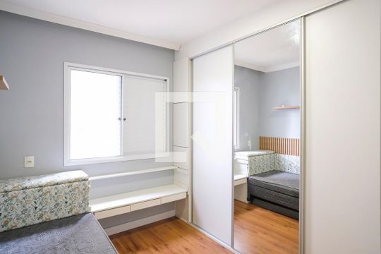 Quarto 2 de apartamento para alugar com 2 quartos, 60m² em Mauá, São Caetano do Sul
