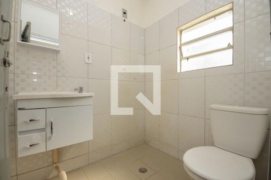 Suíte - Banheiro de casa para alugar com 1 quarto, 50m² em Jardim Libano, São Paulo