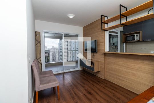 Apartamento para alugar com 2 quartos, 62m² em Vila Anastácio, São Paulo