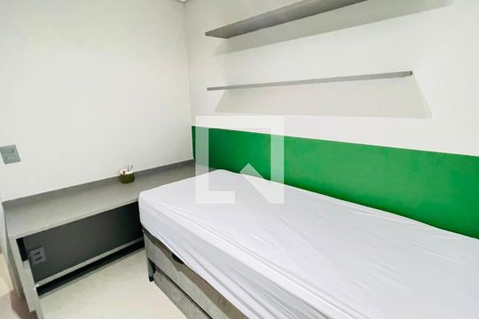 Quarto 2 de apartamento para alugar com 2 quartos, 39m² em Jardim Santa Paula, Cotia