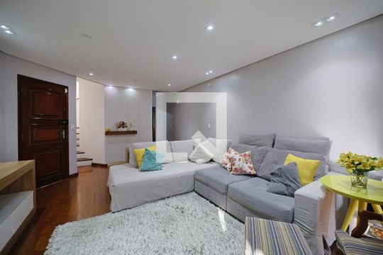 Sala de casa à venda com 4 quartos, 200m² em Vila Salete, São Paulo