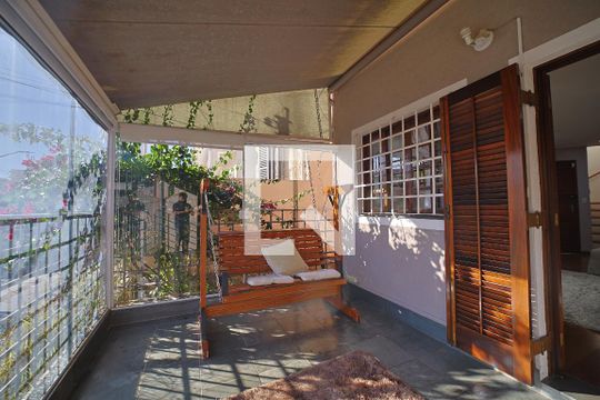Varanda de casa à venda com 4 quartos, 200m² em Vila Salete, São Paulo