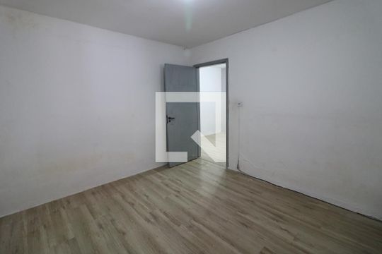 Quarto 1 de casa para alugar com 2 quartos, 75m² em Vila Osasco, Osasco