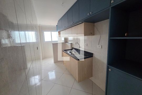 Cozinha de apartamento para alugar com 2 quartos, 60m² em Cidade Ocian, Praia Grande