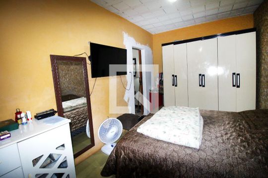 Quarto 1 de casa para alugar com 3 quartos, 180m² em Olaria, Rio de Janeiro
