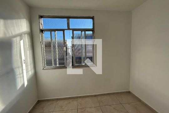 Quarto 2 de casa para alugar com 2 quartos, 60m² em Guadalupe, Rio de Janeiro