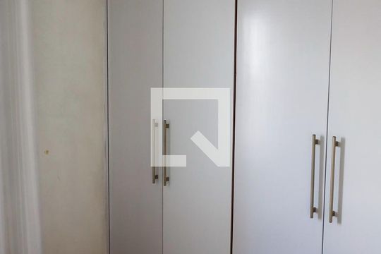 Quarto 1 de apartamento à venda com 2 quartos, 60m² em I.a.p.i., Osasco