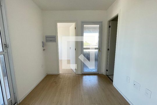 Apartamento para alugar com 1 quarto, 35m² em Ferreira, São Paulo