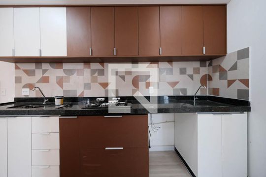 Sala/Cozinha de apartamento para alugar com 2 quartos, 36m² em Vila Nova, São Paulo