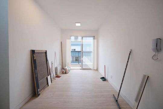 Sala/Cozinha de apartamento para alugar com 2 quartos, 36m² em Vila Nova, São Paulo