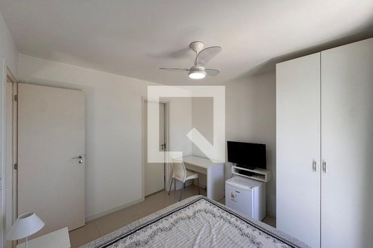 Suíte de apartamento à venda com 3 quartos, 78m² em Vargem Pequena, Rio de Janeiro