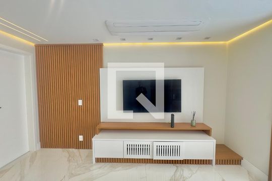 Sala de apartamento à venda com 3 quartos, 110m² em Vila Leonor, Guarulhos