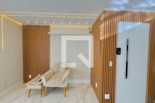 Sala de apartamento à venda com 3 quartos, 110m² em Vila Leonor, Guarulhos