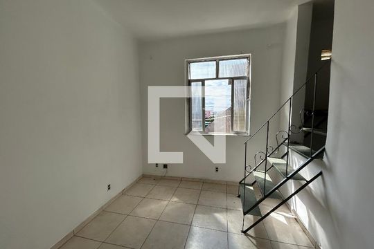Sala de casa para alugar com 2 quartos, 80m² em Cachambi, Rio de Janeiro