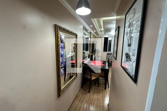 Sala de apartamento à venda com 2 quartos, 48m² em Jardim Regina, São Paulo
