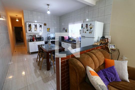 Sala/Cozinha de casa à venda com 5 quartos, 260m² em Conceicao, Osasco