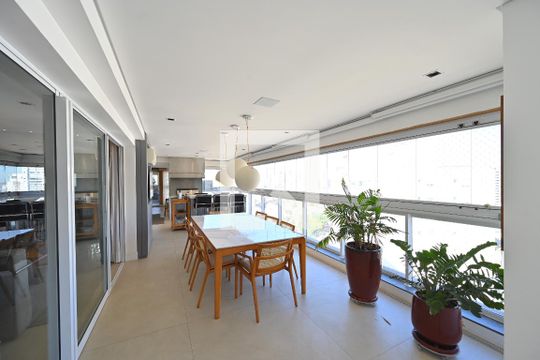 Varanda de apartamento à venda com 3 quartos, 270m² em Vila Mariana, São Paulo
