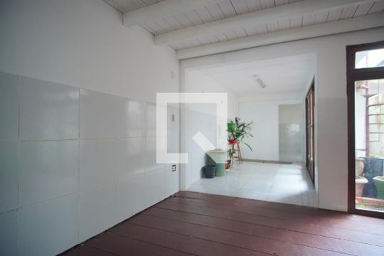 Piso 1 - Sala 1 de casa para alugar com 3 quartos, 250m² em Moinhos de Vento, Porto Alegre