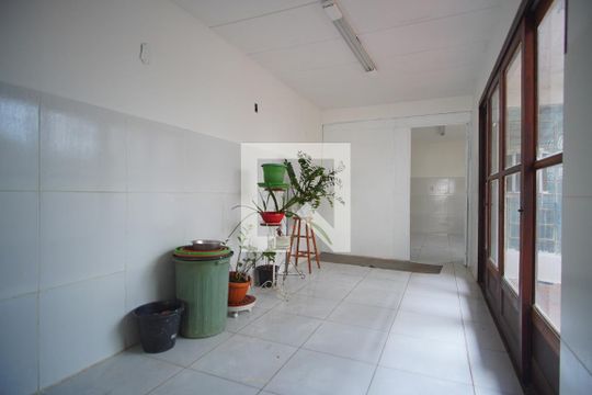 Casa para alugar com 3 quartos, 250m² em Moinhos de Vento, Porto Alegre