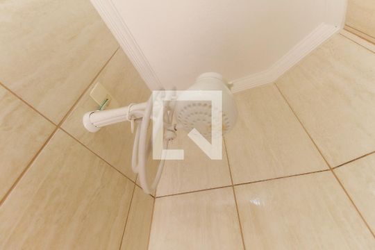 Banheiro de casa para alugar com 1 quarto, 35m² em Vila Lourdes, São Paulo