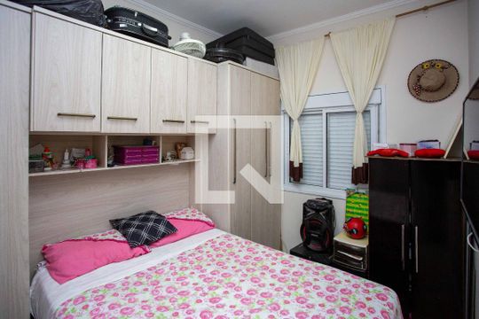 Quarto de apartamento à venda com 1 quarto, 42m² em Campanário, Diadema