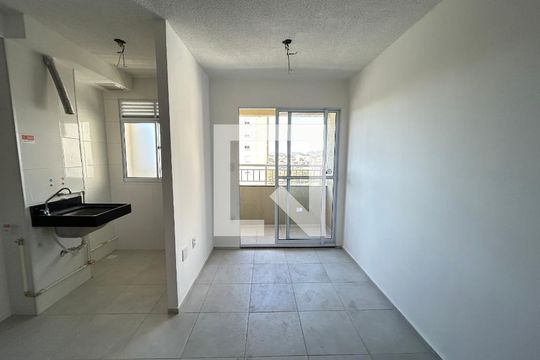 Sala de apartamento para alugar com 2 quartos, 48m² em Del Castilho, Rio de Janeiro