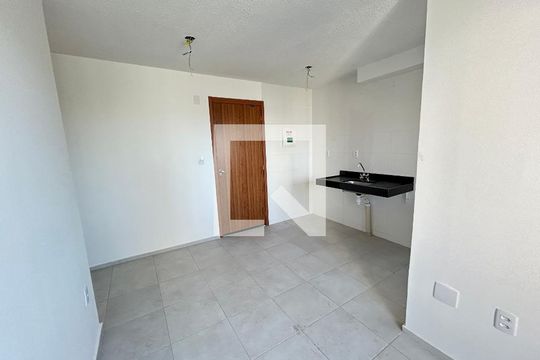Apartamento para alugar com 2 quartos, 48m² em Del Castilho, Rio de Janeiro