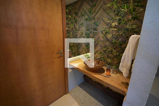 Casa de Condomínio à venda com 5 quartos, 1600m² em Parque Industrial Joao Bras, Goiânia
