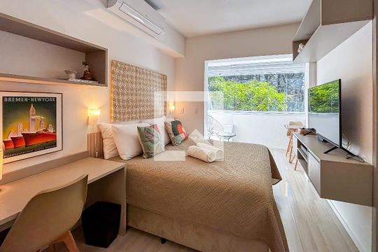 Apartamento para alugar com 1 quarto, 27m² em Vila Madalena, São Paulo