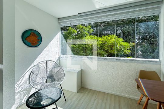 Apartamento para alugar com 1 quarto, 27m² em Vila Madalena, São Paulo